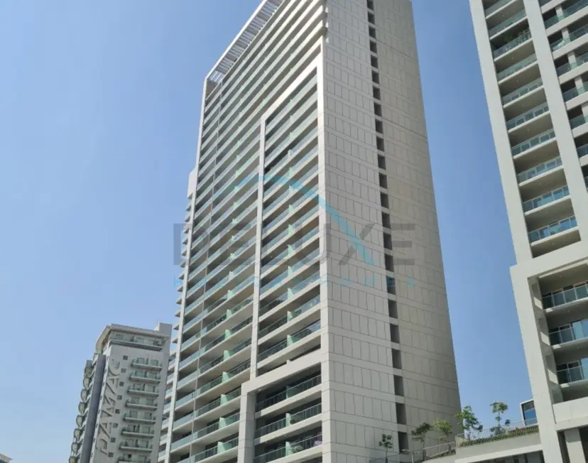 High-Rise 2-Bedroom with Dubai Water Canal View, Quick Access — Business Bay — photo 20
