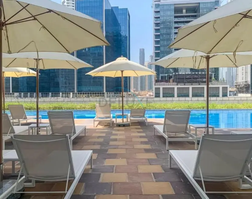 High-Rise 2-Bedroom with Dubai Water Canal View, Quick Access — Business Bay — photo 27