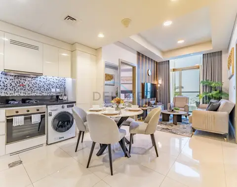 Steps from Dubai Water Canal 2-Bedroom, Near Safa Park & SZR, Easy — Business Bay — photo 4