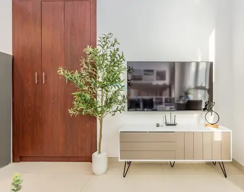 Studio Near Dubai Water Canal and Bus Station — Business Bay — photo 4
