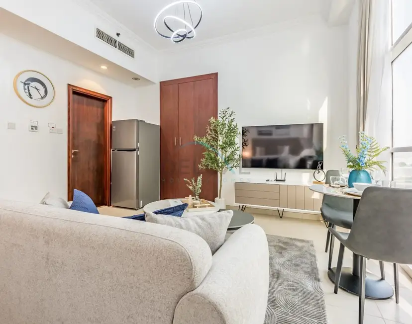 Studio Near Dubai Water Canal and Bus Station — Business Bay — photo 9