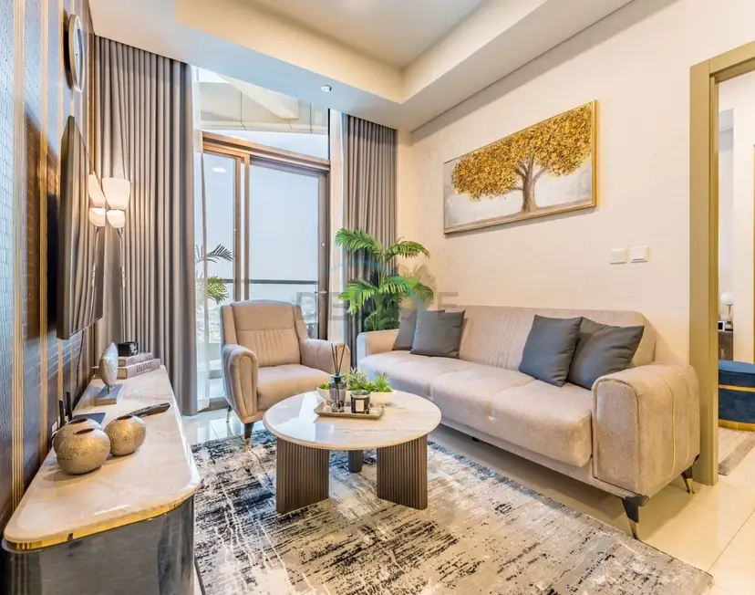 Steps from Dubai Water Canal 2-Bedroom, Near Safa Park & SZR, Easy — Business Bay — photo 2