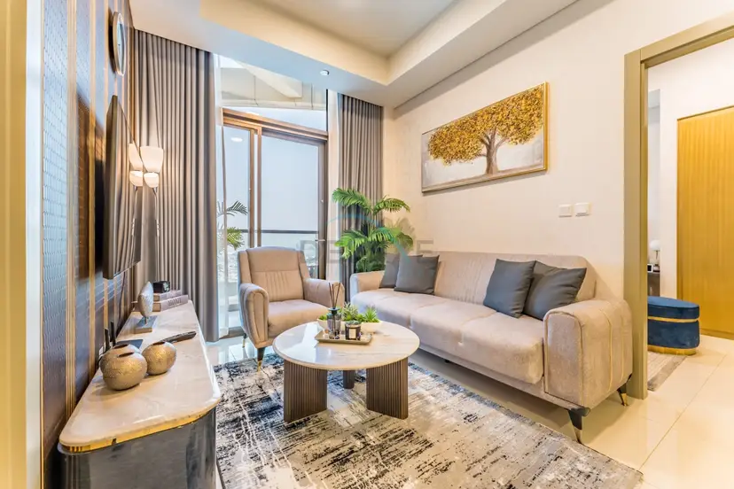 Steps from Dubai Water Canal 2-Bedroom, Near Safa Park & SZR, Easy — Business Bay — photo 1