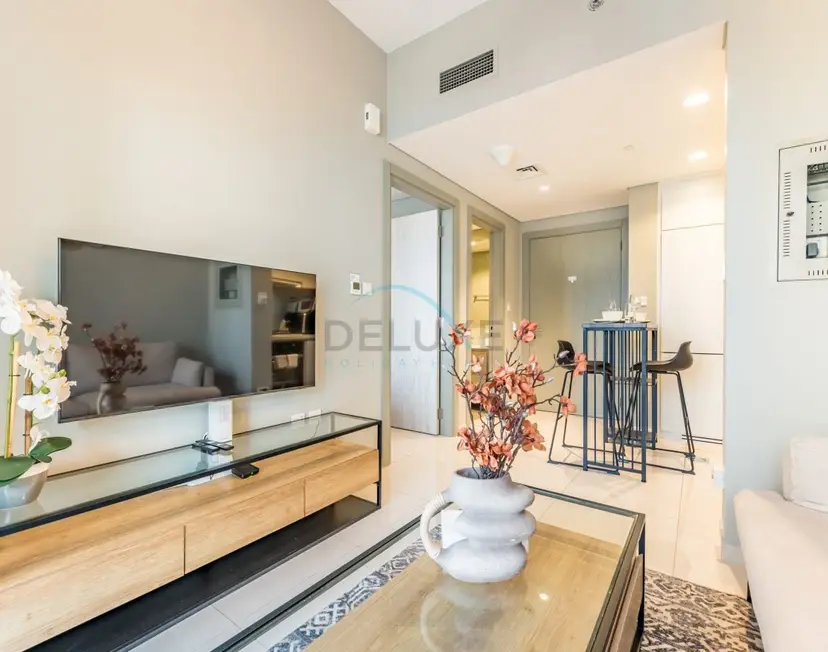 Facing the Dubai Water Canal 1-Bedroom, Minutes from Metro with Easy — Business Bay — photo 12