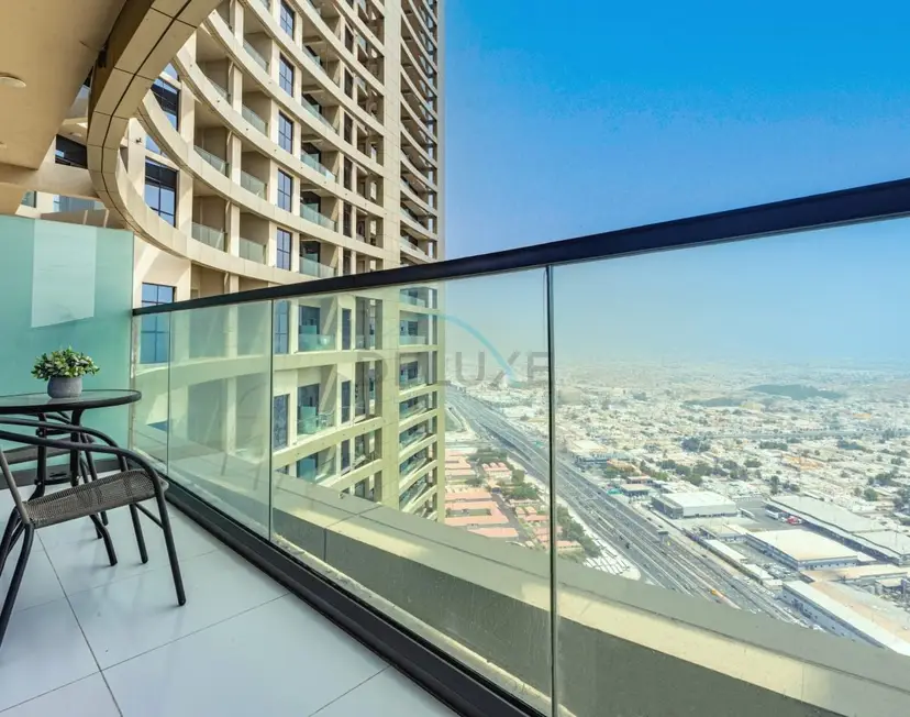 High-Floor Skyline View Near Safa Park and Godolphin Stables with Easy — Business Bay — photo 3