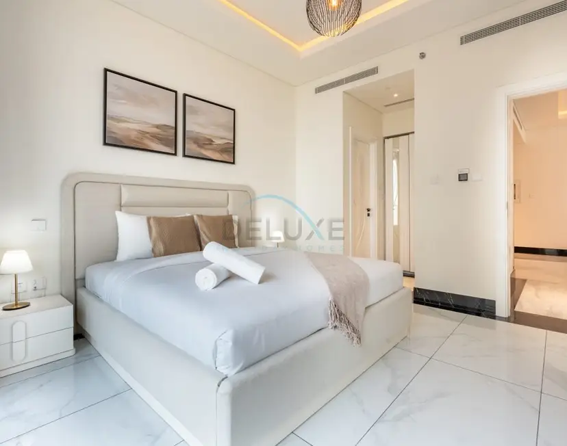 Spacious Balcony with Private Jacuzzi and Stunning Views — Business Bay — photo 10