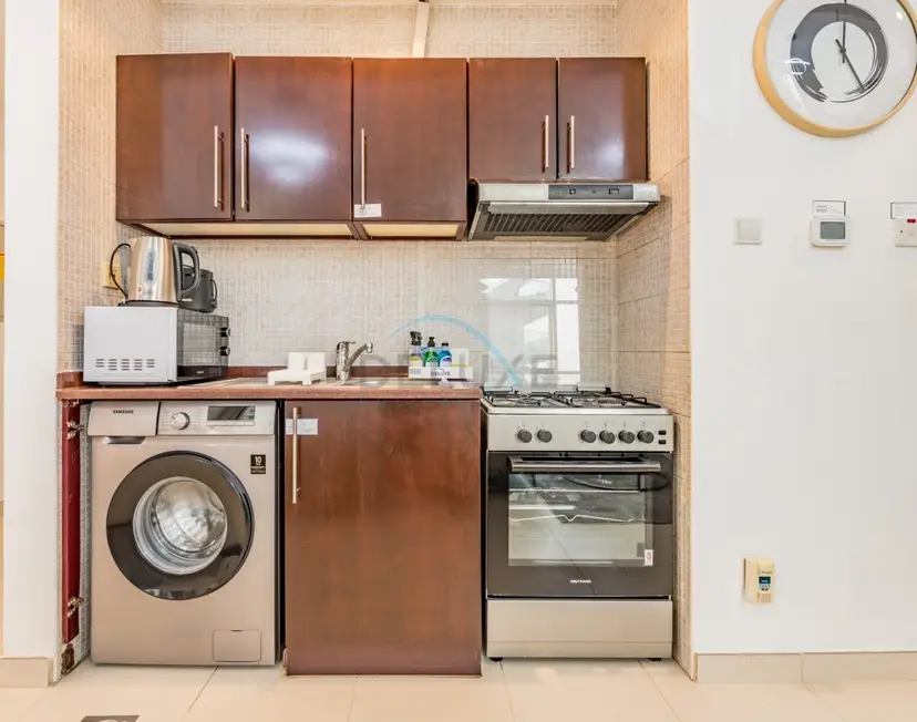 Studio Near Dubai Water Canal and Bus Station — Business Bay — photo 13