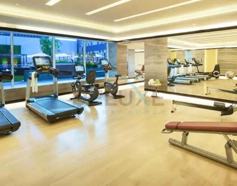 City View Studio on High Floor, Steps from Metro, Beside Water Canal — Business Bay — photo 12