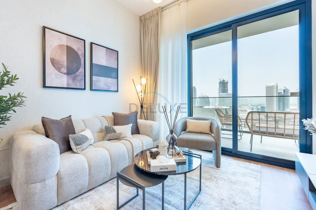 Canal and Burj Khalifa Views, Few Minutes Drive — Business Bay