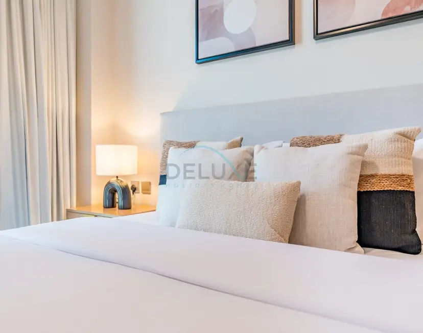 Luxury 1-Bedroom Stay, Directly Connected to Dubai Mall with Easy Access — Downtown Dubai — photo 16