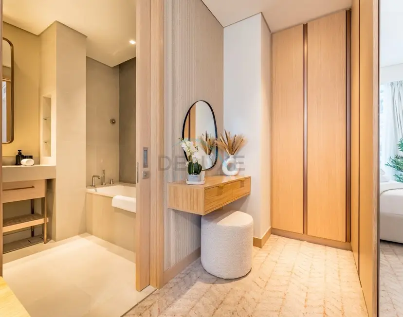 Luxury 1-Bedroom Stay, Directly Connected to Dubai Mall with Easy Access — Downtown Dubai — photo 17