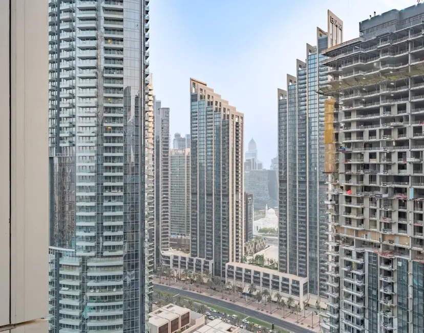 Sky-High 1-Bedroom , Perfectly Located Near Dubai Opera and Burj Park — Downtown Dubai — photo 18
