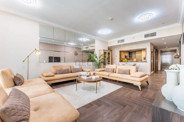 Apartment near Burj Khalifa and Dubai Mall, Central Location — Downtown Dubai