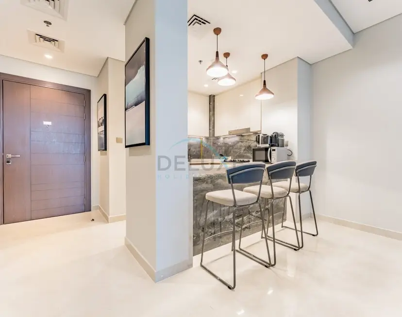 Spacious High-Floor 2-Bedroom with Stunning City and Burj Khalifa Views — Business Bay — photo 11