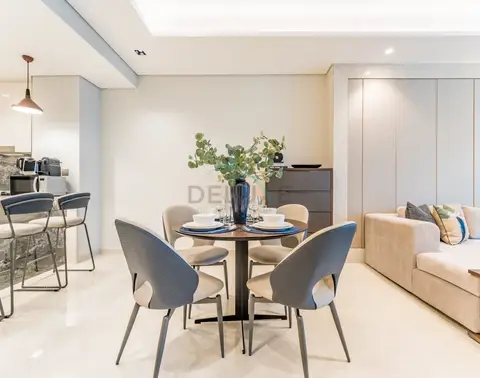 Spacious High-Floor 2-Bedroom with Stunning City and Burj Khalifa Views — Business Bay — photo 4