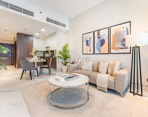 Stunning 1-Bedroom with Panoramic Canal Views, Convenient — Business Bay — photo 2