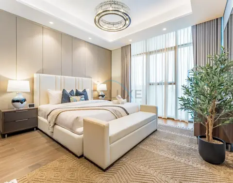 Spacious High-Floor 2-Bedroom with Stunning City and Burj Khalifa Views — Business Bay — photo 5