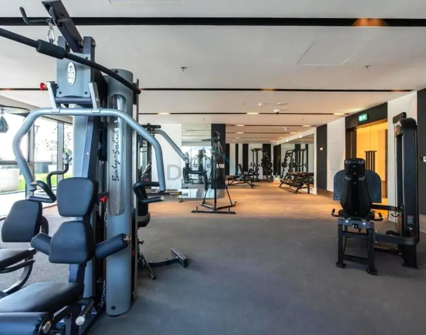 Spacious High-Floor 2-Bedroom with Stunning City and Burj Khalifa Views — Business Bay — photo 24
