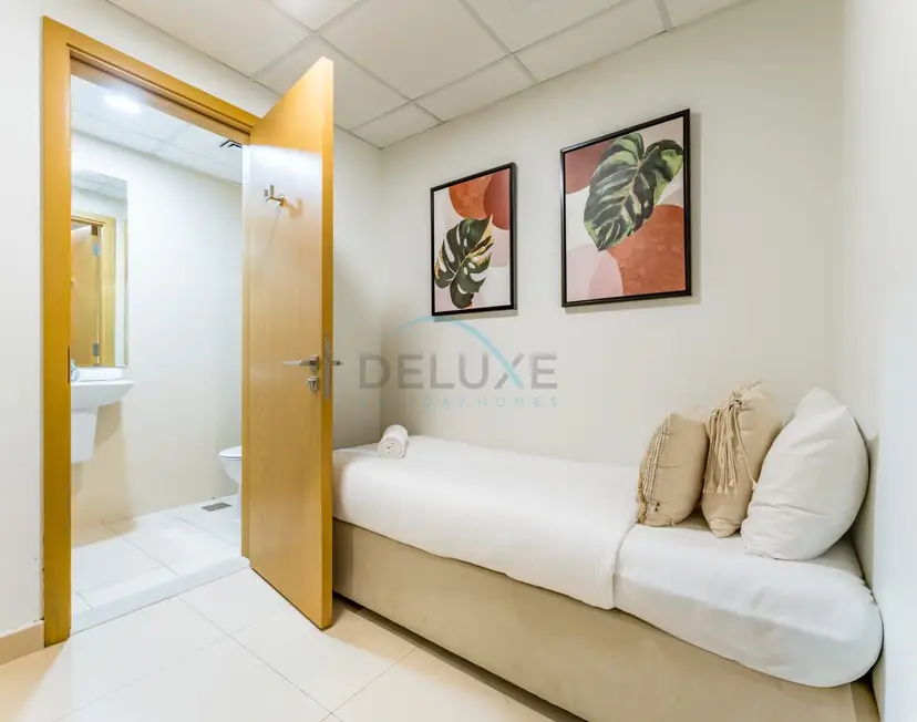 Iconic Burj Khalifa View 2-Bedroom with Assistant Room — Downtown Dubai — photo 30