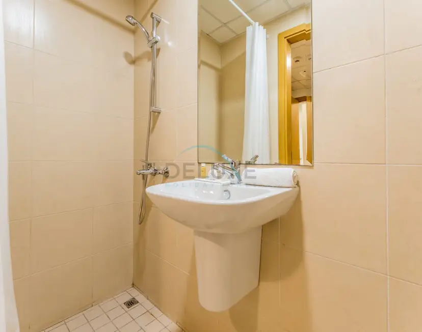 Iconic Burj Khalifa View 2-Bedroom with Assistant Room — Downtown Dubai — photo 33