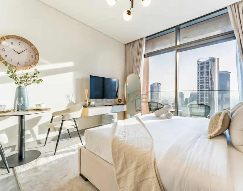 Studio with Dubai Canal View, Walking Distance to Metro Station — Business Bay — photo 6