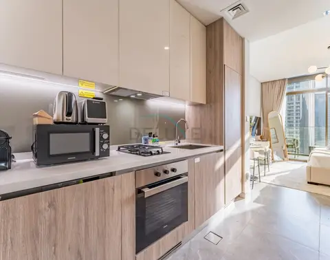 Studio with Dubai Canal View, Walking Distance to Metro Station — Business Bay — photo 4