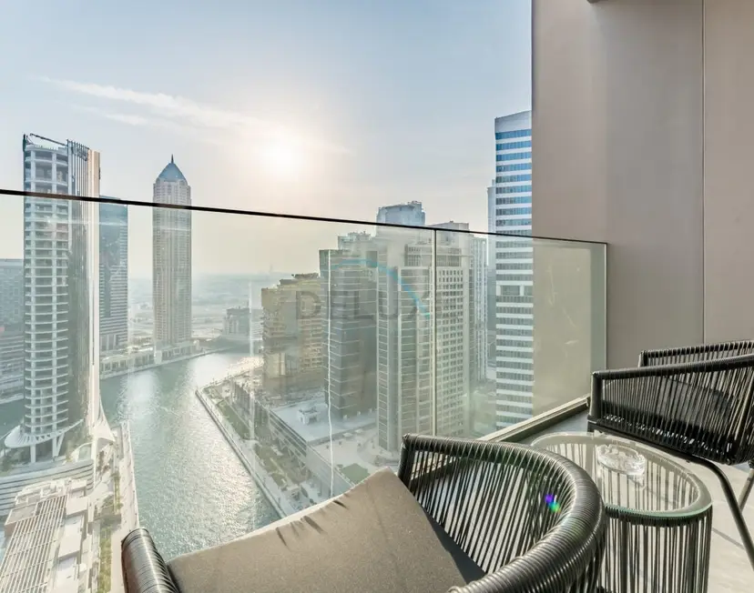 Studio with Dubai Canal View, Walking Distance to Metro Station — Business Bay — photo 5