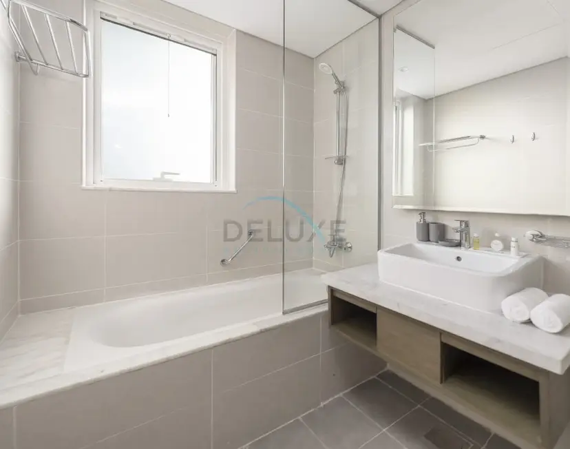 Picture-Perfect Canal and City Views, Minutes from Waterfront Transport — Business Bay — photo 15