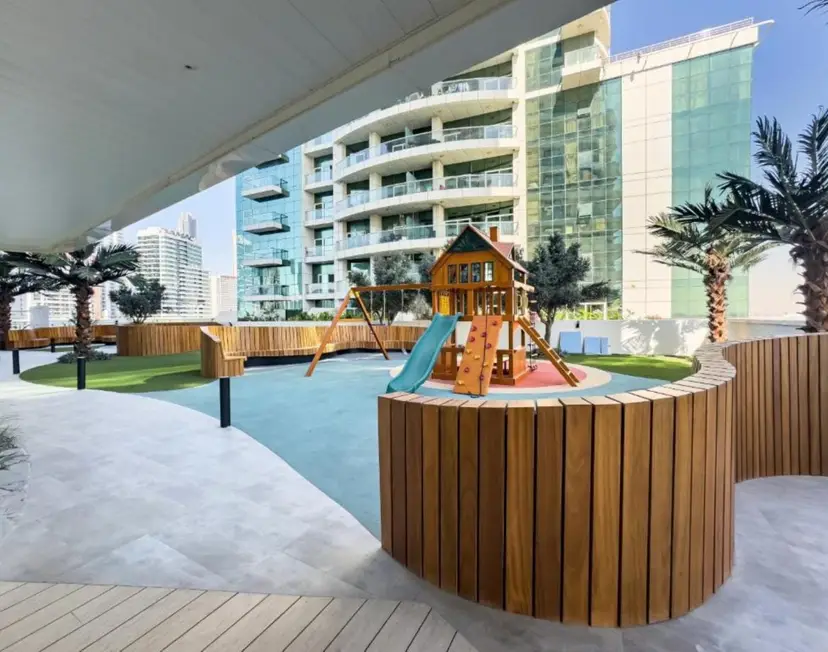Spacious Balcony with Private Jacuzzi and Stunning Views — Business Bay — photo 29