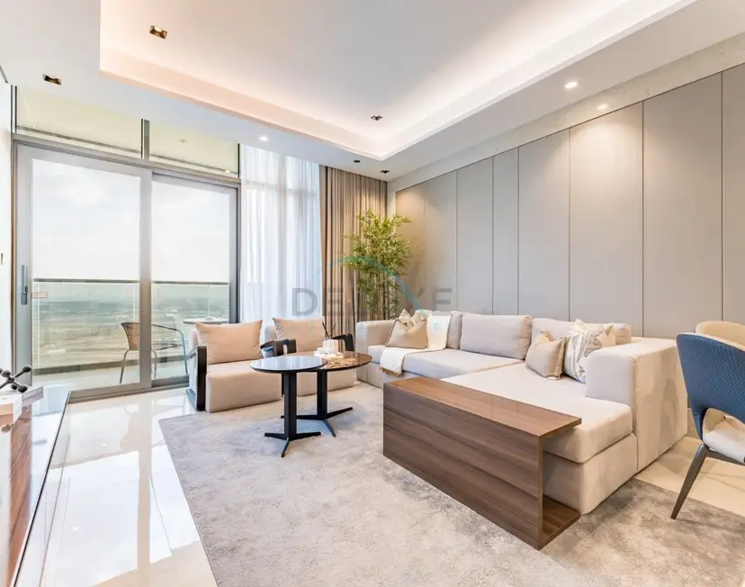 High-Floor 2-Bedroom with Vibrant Street Views and Effortless Drive — Business Bay — photo 2