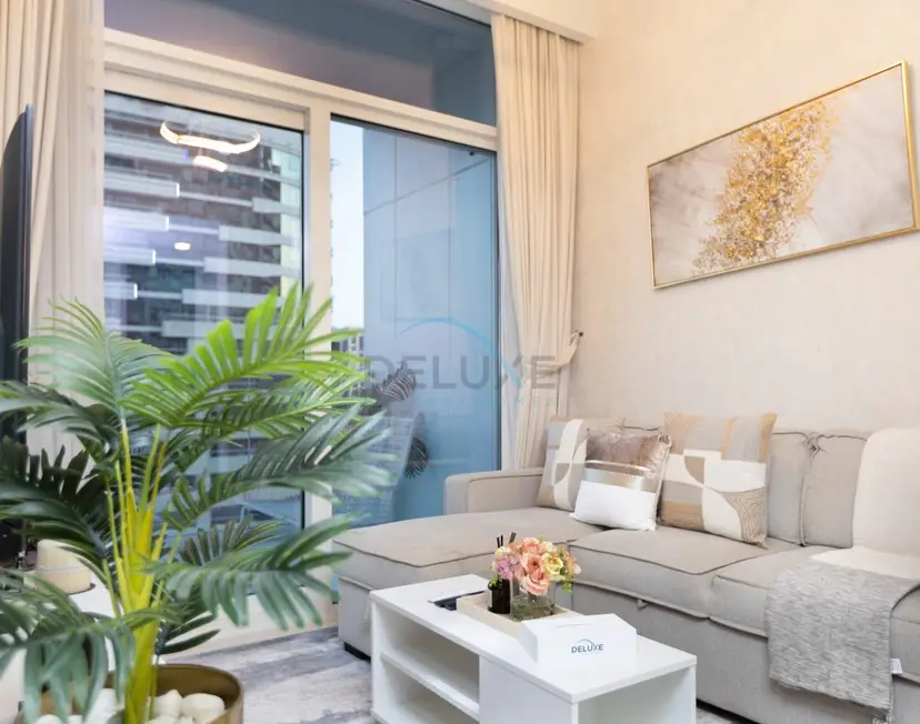 1-Bedroom Facing Canal and City Views — Business Bay — photo 9
