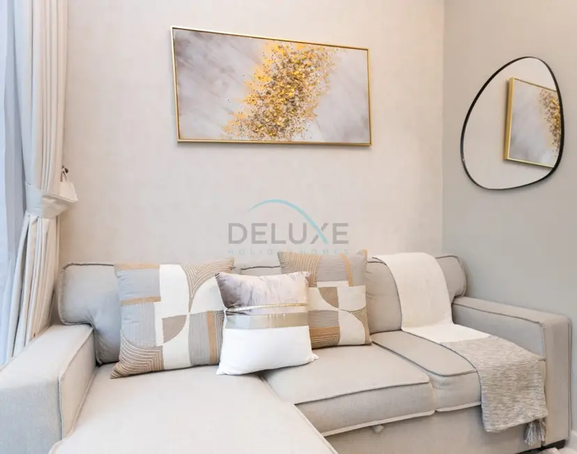 1-Bedroom Facing Canal and City Views — Business Bay — photo 11