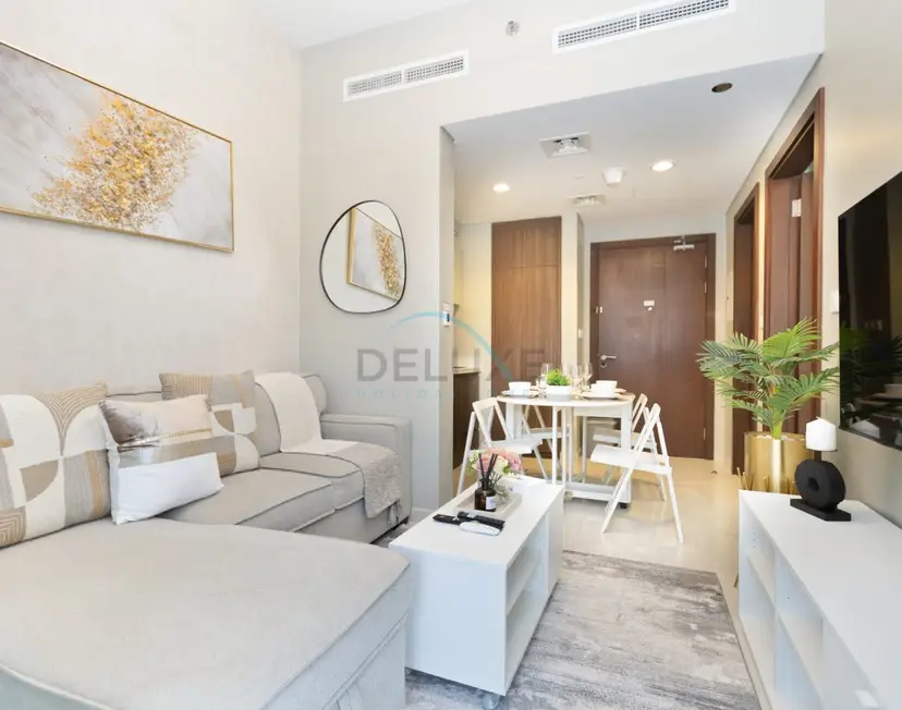 1-Bedroom Facing Canal and City Views — Business Bay — photo 12