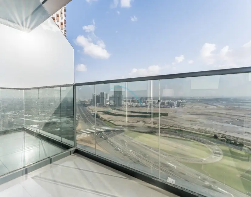 High-Floor 2-Bedroom with Vibrant Street Views and Effortless Drive — Business Bay — photo 13
