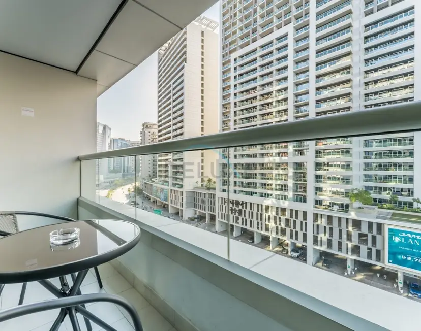Prime Waterfront Living, Just Moments from Marine Transport, Bus Stops — Business Bay — photo 5