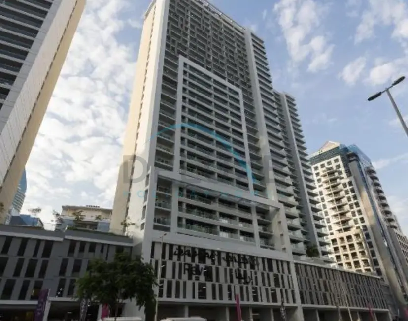 1-Bedroom Facing Canal and City Views — Business Bay — photo 14