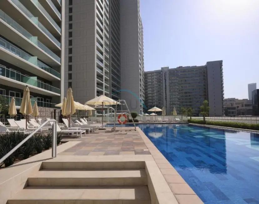 1-Bedroom Facing Canal and City Views — Business Bay — photo 22