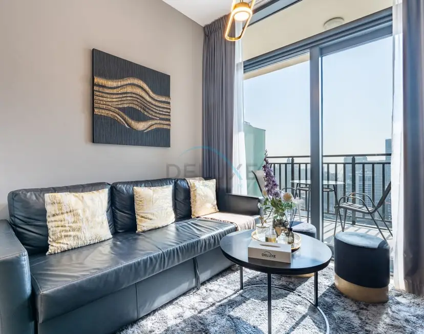High Floor Unit with Canal View — Business Bay — photo 2