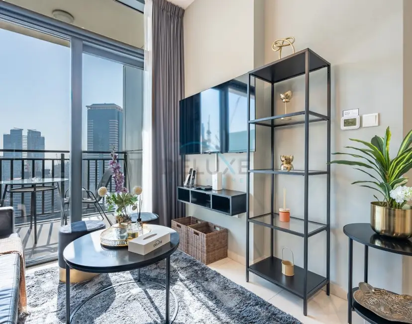 High Floor Unit with Canal View — Business Bay — photo 11
