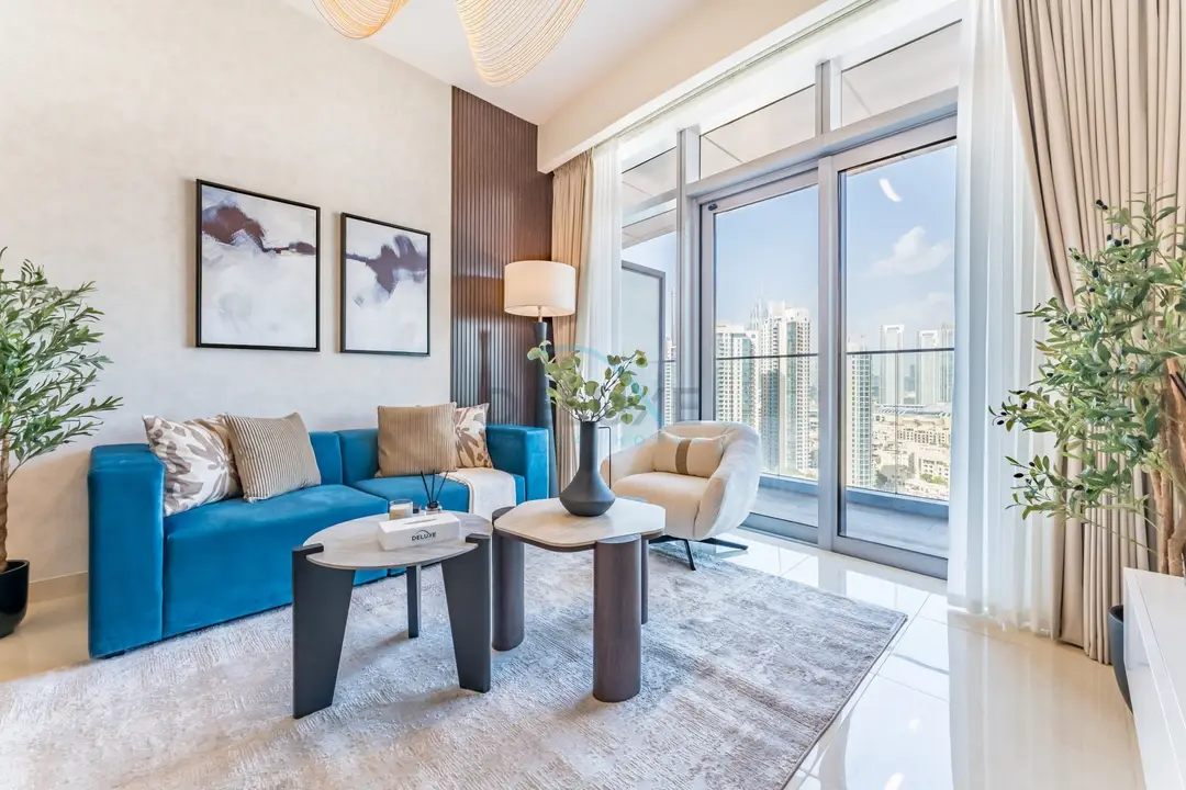 High-Floor Balcony with Burj Khalifa View and Assistant Room — Downtown Dubai