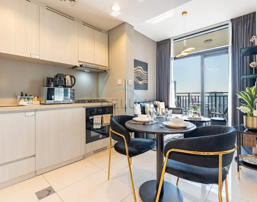 High Floor Unit with Canal View — Business Bay — photo 8