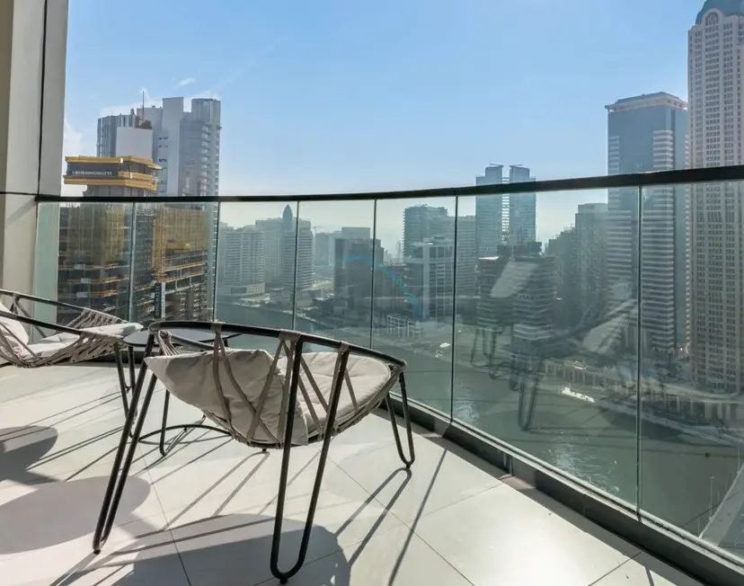High Floor Unit with Canal View — Business Bay — photo 6