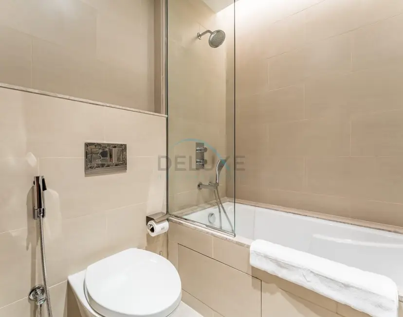 High-Floor Balcony with Burj Khalifa View and Assistant Room — Downtown Dubai — photo 21