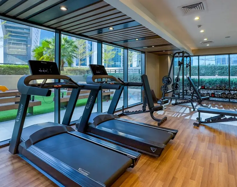 Facing the Dubai Water Canal 1-Bedroom, Minutes from Metro with Easy — Business Bay — photo 18