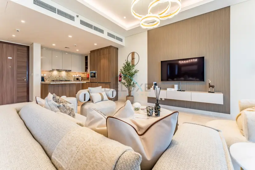 Elegant 3-Bedroom, Skyline Retreat — Downtown Dubai — photo 1