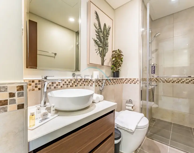 Contemporary 1-Bedroom Boho Oasis with Canal Views — Business Bay — photo 11