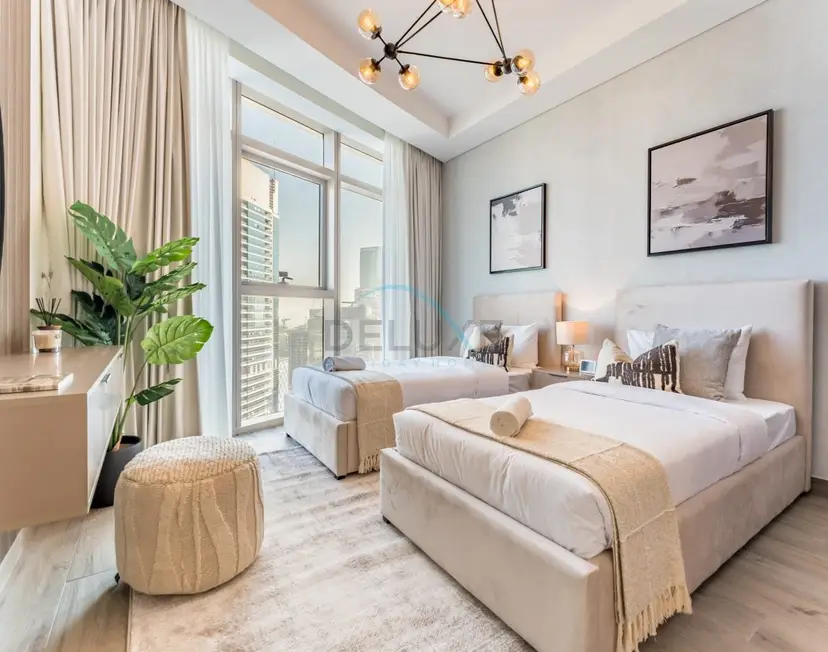 Elegant 3-Bedroom, Skyline Retreat — Downtown Dubai — photo 16