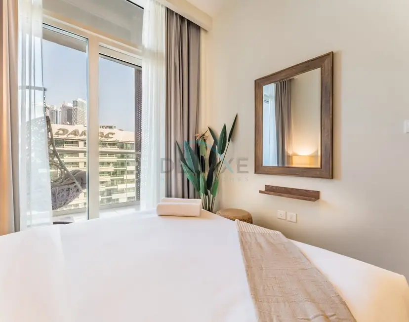 Contemporary 1-Bedroom Boho Oasis with Canal Views — Business Bay — photo 18