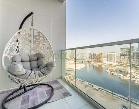 Contemporary 1-Bedroom Boho Oasis with Canal Views — Business Bay — photo 5
