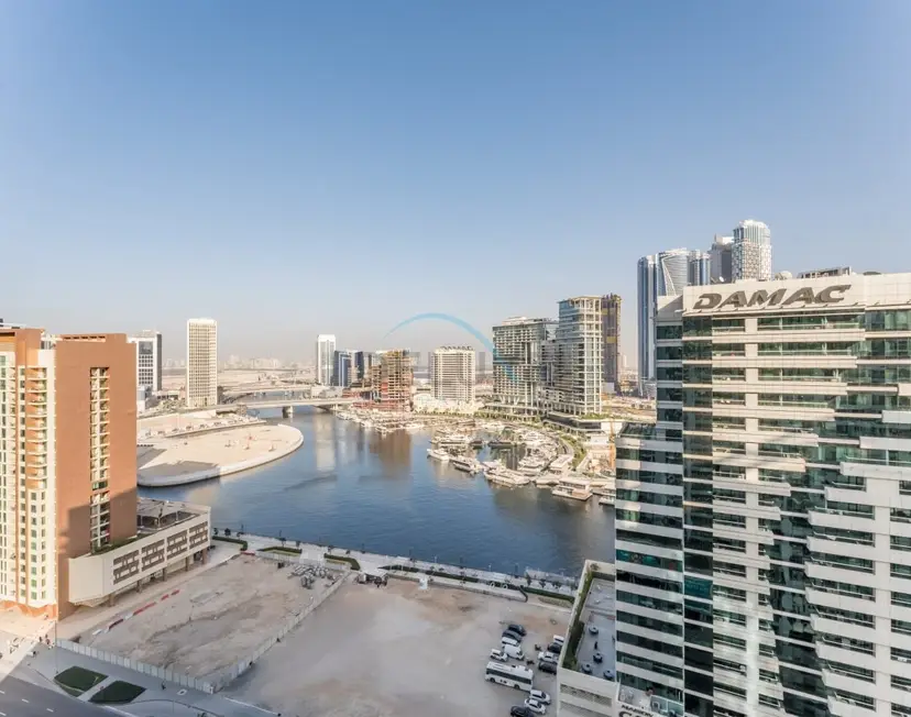 Contemporary 1-Bedroom Boho Oasis with Canal Views — Business Bay — photo 20